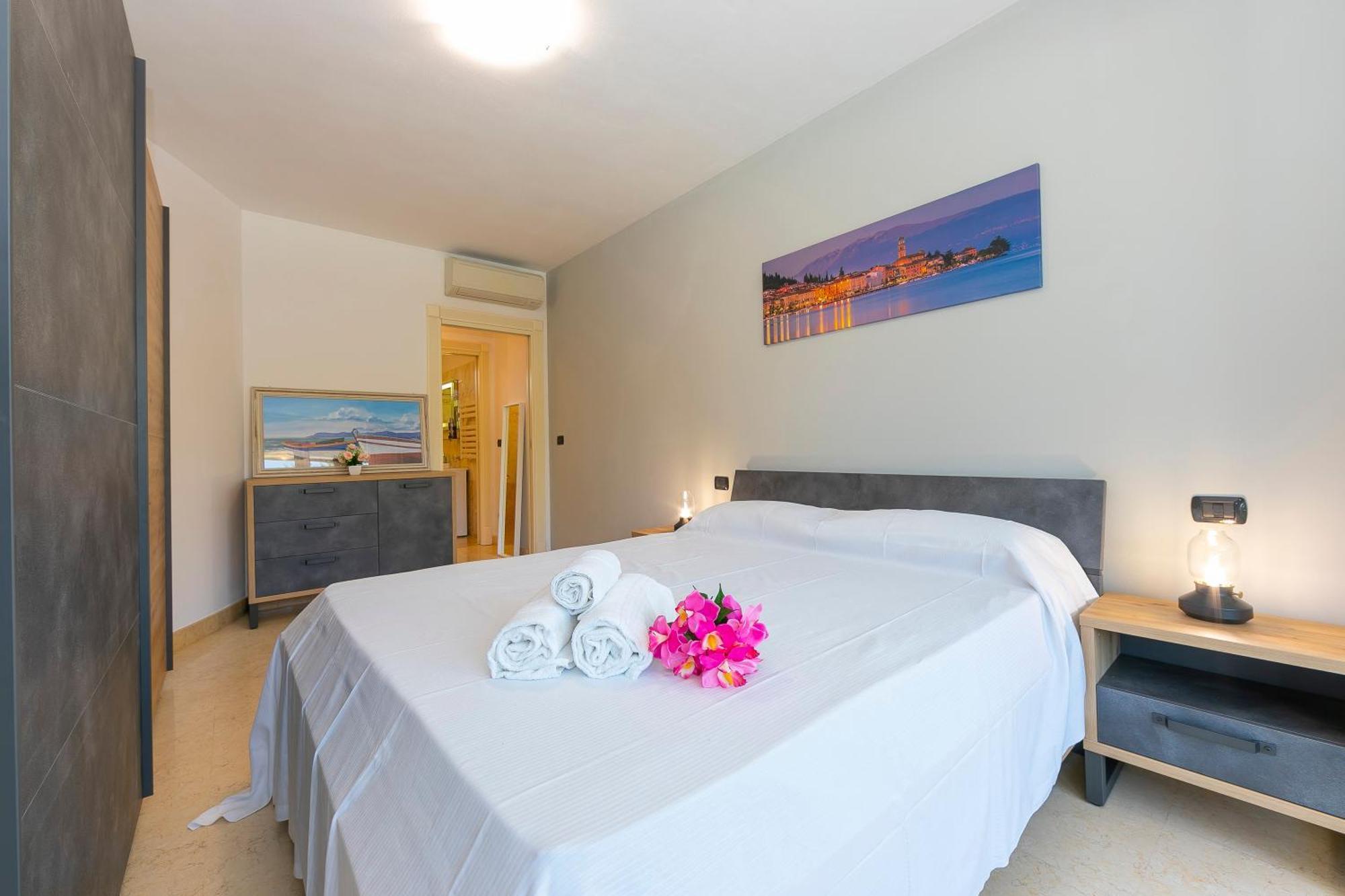 Rivoltella Apt With Pool 600M From Lake - Happy Rentals Desenzano del Garda Esterno foto